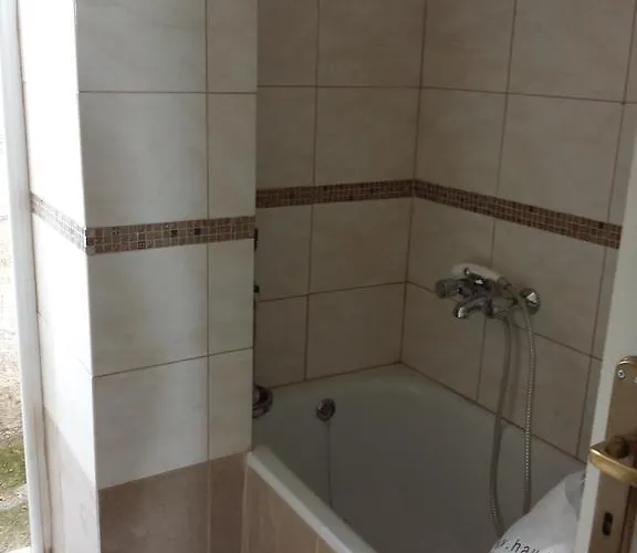 Paradise City Loutráki