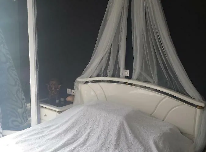 Paradise City Loutráki